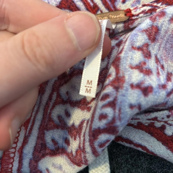 Free People Wild and Free women’s pink paisley cropped blouse size medium - Picture 8 of 9